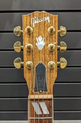 Gibson 2019 Songwriter - Antique Natural 3